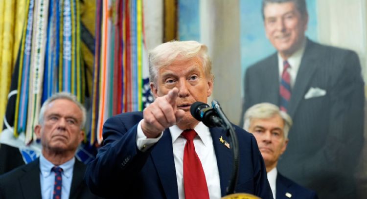 ¿Culpa de republicanos o demócratas?; sin un acuerdo sobre presupuesto de Trump (Video)