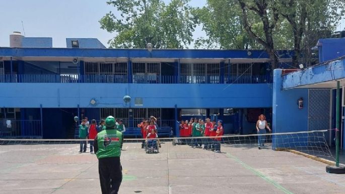 Dan seis años de prisión a trabajador de primaria por agredir sexualmente a una menor de edad