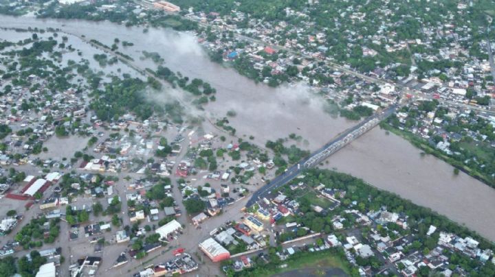 Ya son 4 muertos por lluvias en Veracruz; buscan crear un puente aéreo a zonas incomunicadas