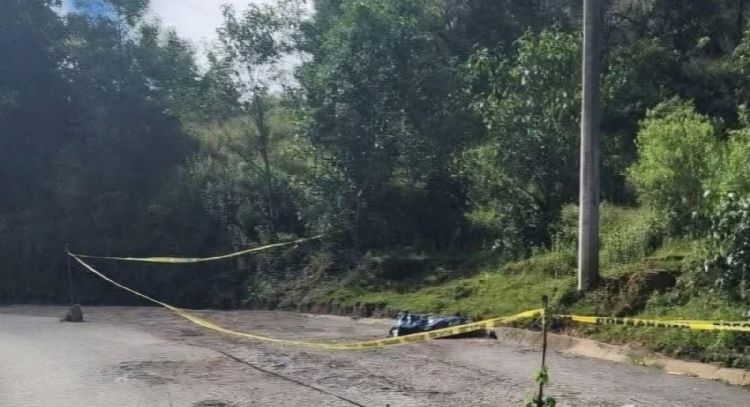 Ejecutan a tres personas dentro de un taller mecánico en el municipio Tlapa de Comonfort