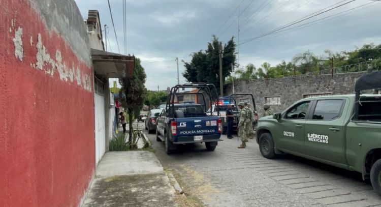 Jornada violenta en Morelos deja dos hombres asesinados y una persecución con policías