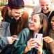 Gen Z y Gen X en el trabajo: del “regaño” al coaching, qué cambió