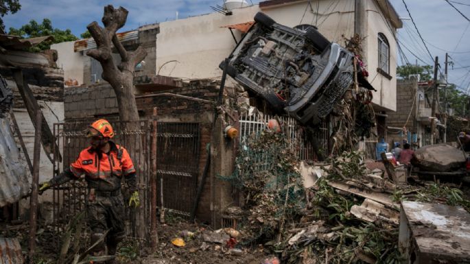 Más de 300 pueblos siguen incomunicados tras las lluvias torrenciales