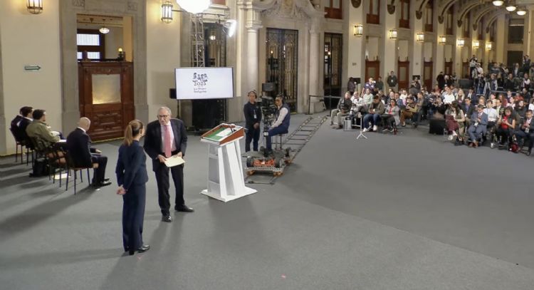 “No digas municipios afectados”: Sheinbaum desata controversia por instrucción a secretario de Salud