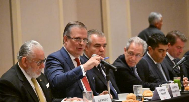 México analiza ajustar sus políticas arancelarias por la guerra comercial entre EU y China