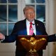Trump mantiene una "larga" conversación con Putin en la víspera de la visita de Zelenski a EU