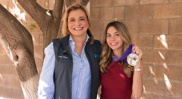 Gobernadora de Chihuaha reconoce a la marchista Alegna González como un ejemplo