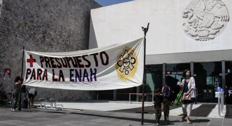 Estudiantes que protestaron y exigieron condiciones dignas en la ENAH logran diálogo con autoridades