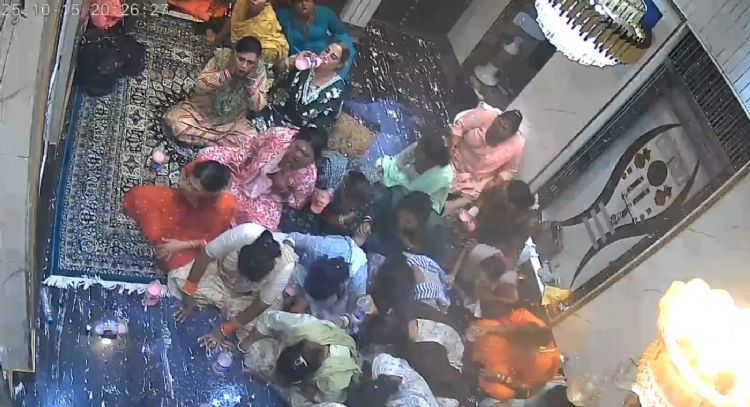 Hospitalizan a 24 transexuales tras un intento de suicidio en masa en India