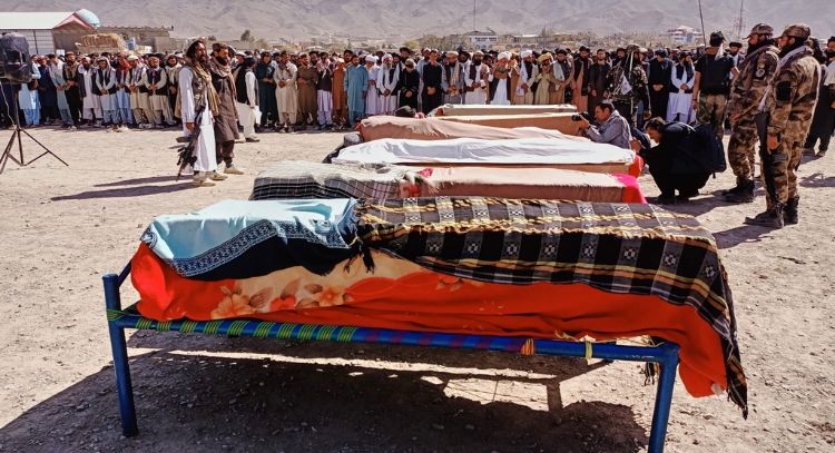 Afganistán y Pakistán acuerdan un alto al fuego inmediato, dice Qatar