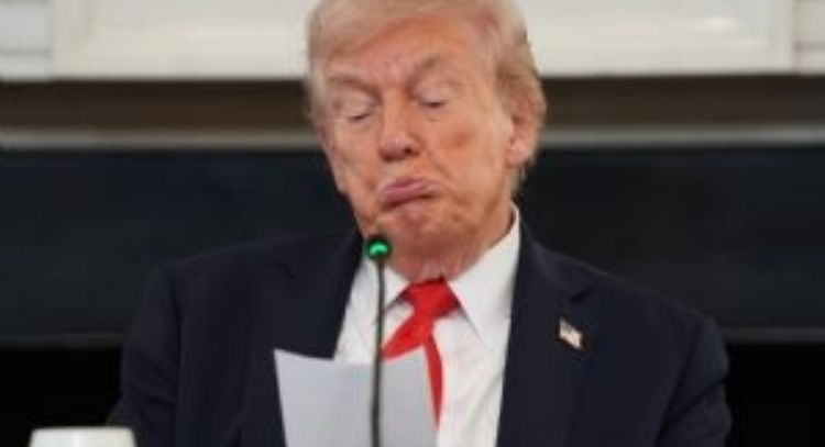 Trump suspende toda la ayuda de EU a Colombia tras acusar a Petro de ser un "líder del narcotráfico"