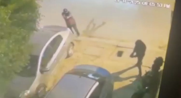 Asesinan a policía al llegar a su casa en el municipio de Tijuana (Video)