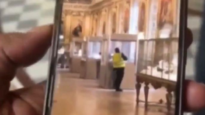 Filtran video de robo millonario en el Museo del Louvre; logran atraco en tan sólo siete minutos