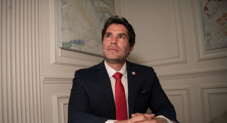 Eduardo Verástegui arremete contra el PAN y lo acusa de apropiarse de su lema