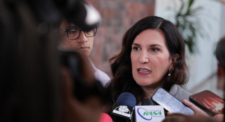 Kenia López: están muy preocupados en el gobierno por el relanzamiento del PAN