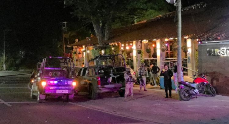 Ataque armado en restaurante familiar deja un hombre muerto y otro herido en Xochitepec