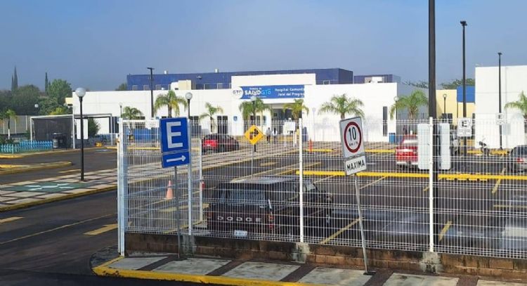 Comando irrumpe hospital y lesiona a dos guardias en Jaral del Progreso, Guanajuato
