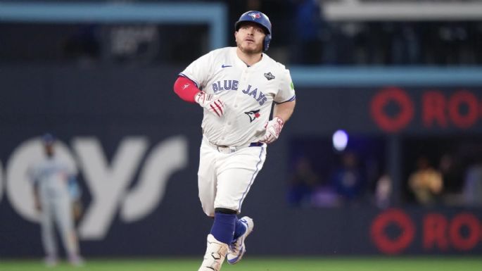 Con HR y 3 producidas de  Kirk, Toronto apaleó 11-4 a los Dodgers (Video)