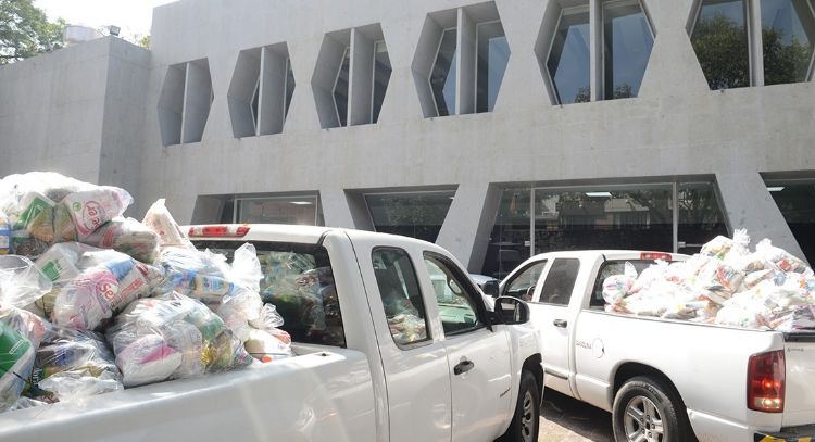La CDHCM entrega 580 despensas para damnificados por las lluvias