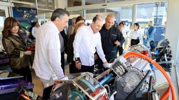 Gobernador Durazo coloca a Sonora en mapa mundial de electromovilidad con prototipo de vehículo BMC