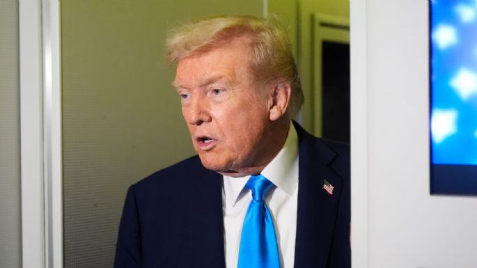 Trump amenaza a Canadá con gravamen adicional del 10% por no retirar comercial contra aranceles