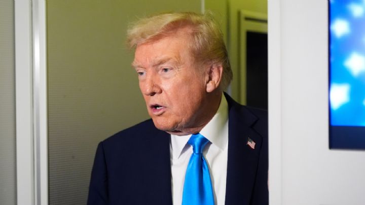 Trump presume ataque con dron contra embarcación que presuntamente transportaba drogas