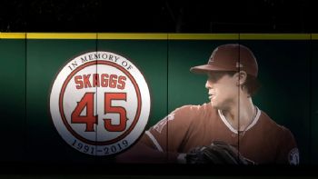 Exesposa de empleado de los Angels testifica en juicio sobre consumo de drogas en el equipo