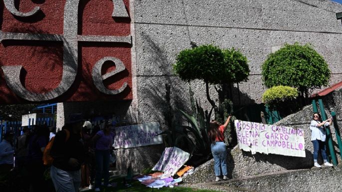 Poetas, narradoras, académicas y activistas exigen la destitución de Paco Ignacio Taibo del FCE
