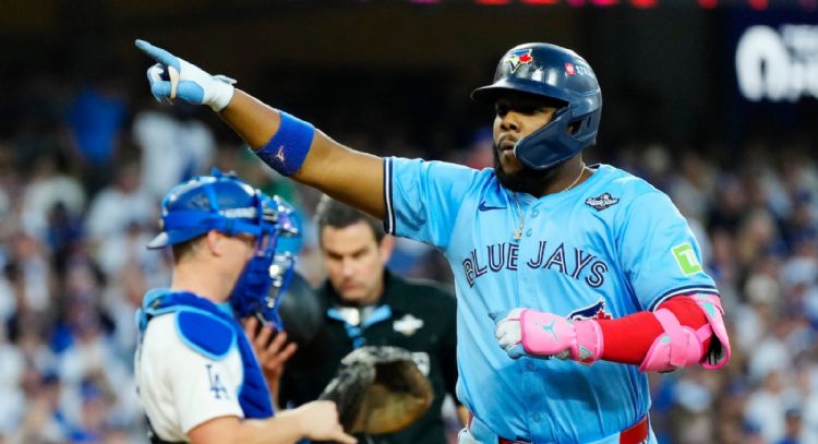 Vlady Jr. dispara jonrón ante Ohtani y Azulejos empatan Serie Mundial con victoria sobre Dodgers