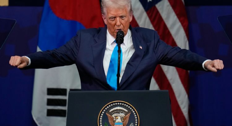 Trump rebajará el arancel a China por el fentanilo y hablará con Xi sobre los chips de Nvidia