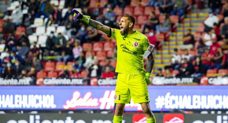 Detienen a Jonathan Orozco por lesiones y daños derivados de un percance vial