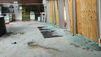 UNAM condena actos de destrucción en el CCU Tlatelolco durante marcha por el 2 de octubre