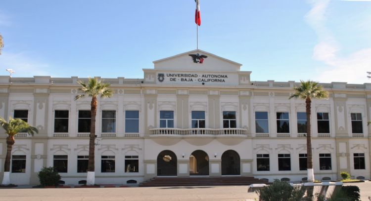 Destituyen a profesor de Universidad Autónoma de Baja California por presunto acoso contra 5 alumnas