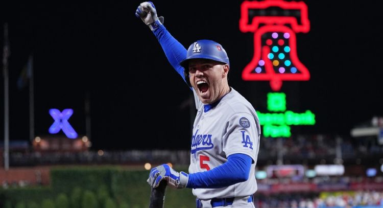 Los Dodgers ganan 5-3 a los Filis en el primer partido de la Serie Divisional de la Liga Nacional