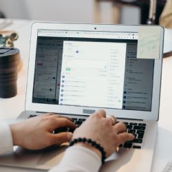 Alertan que "mal uso" de IA disminuye actividad del cerebro