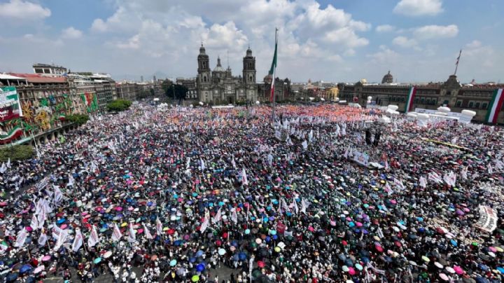 Miles de personas llenan el Zócalo capitalino por informe del primer año gobierno de Sheinbaum