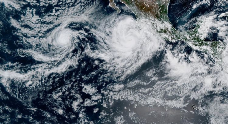 Se forma el huracán Priscilla en el océano Pacífico frente a la costa suroccidental de México