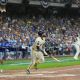 Poder ofensivo y el bullpen encabezado por Misiorowski dan a Cerveceros triunfo 7-3 sobre Cachorros