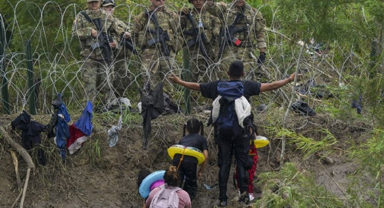 EU reporta el nivel más bajo en aprehensiones de indocumentados en 55 años