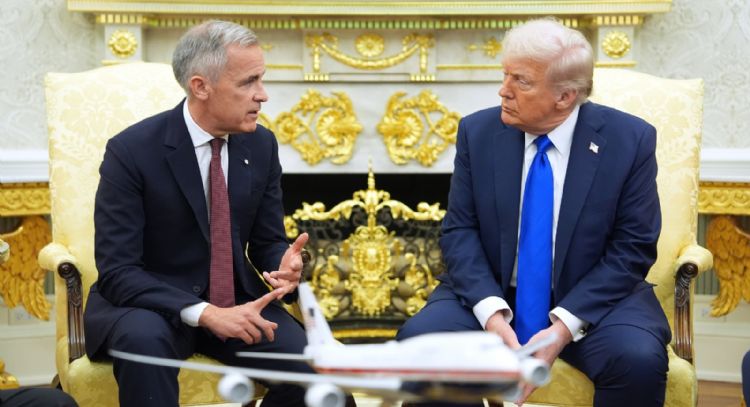 Trump dice que EU tiene "conflicto" pero también "amor" con Canadá