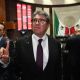 Monreal presenta iniciativa contra abusos en tarjetas de crédito y débito: ¿en qué consiste?