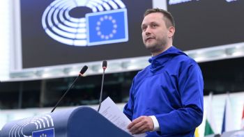 El líder de Groenlandia da las gracias a la UE y pide invertir en su isla