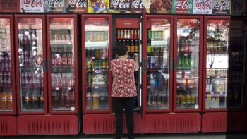 La ANPEC, el “brazo operativo” de Coca-Cola; acusan que defiende los intereses de la refresquera
