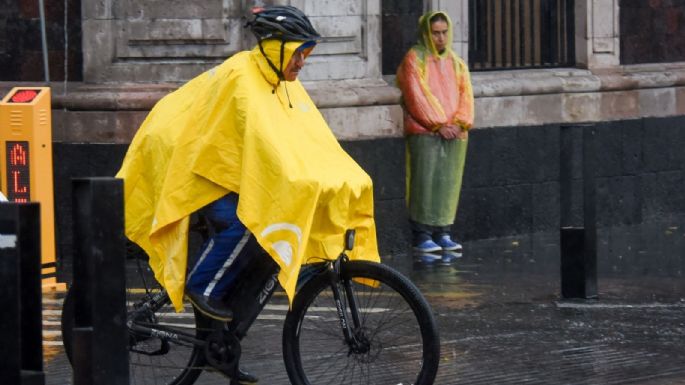 Precaución: lluvias intensas con puntuales torrenciales azotarán el jueves a estas entidades