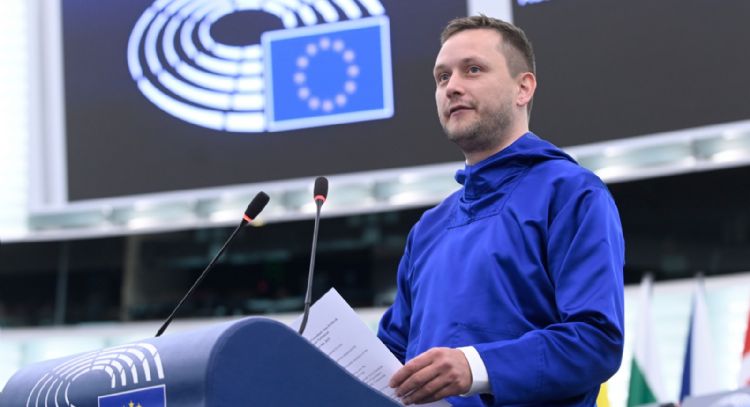 El líder de Groenlandia da las gracias a la UE y pide invertir en su isla