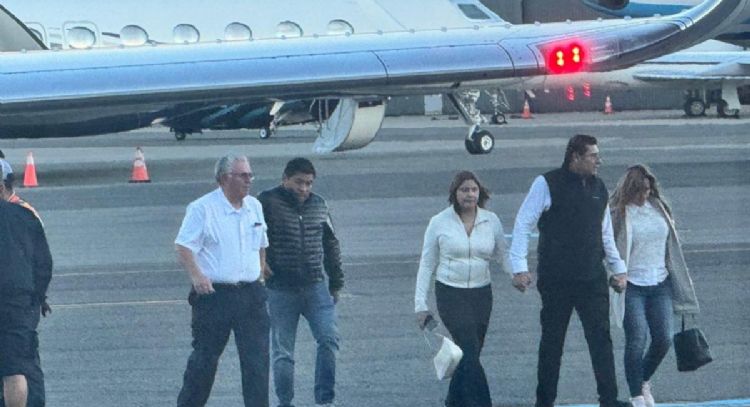 Exhiben vuelo de Alejandro Armenta en avión privado que cuesta tres mil 700 dólares por hora