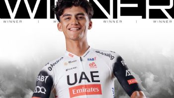 Isaac del Toro alcanza los 15 títulos en 2025 tras conquistar la carrera Gran Piamonte