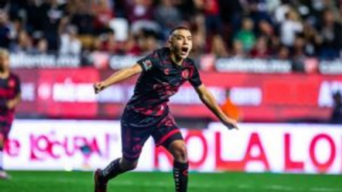 Gilberto Mora, la joya mexicana que acapara el foco de atención en Chile