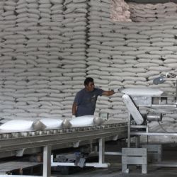 México va por la guerra del azúcar: castiga con aranceles a países sin tratado