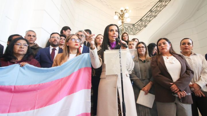 Morena rompe sesión por polémica en disculpa pública de América Rangel a activista trans